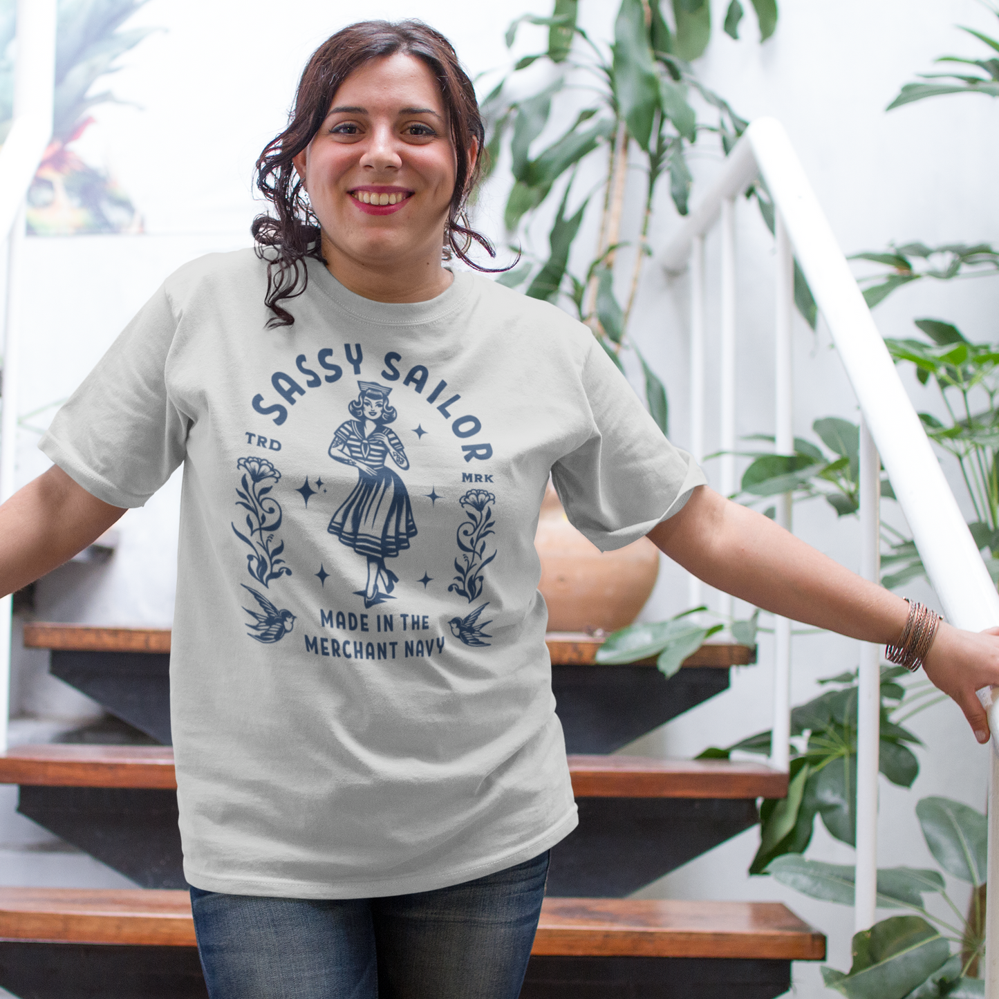 Organic cotton unisex t-shirt (Sassy Sailor)